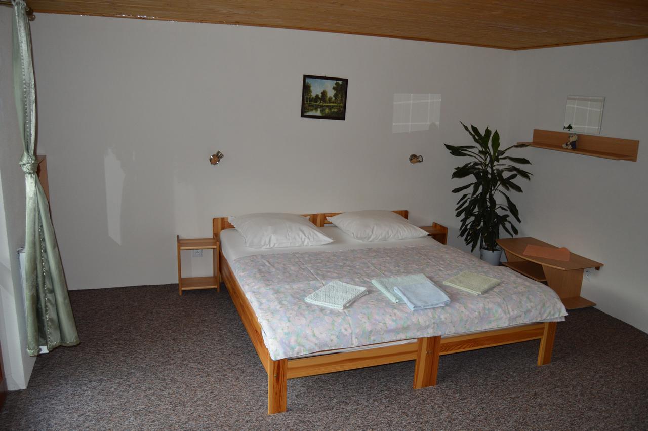 Ubytovanie Sokolica Červený Kláštor Exterior foto